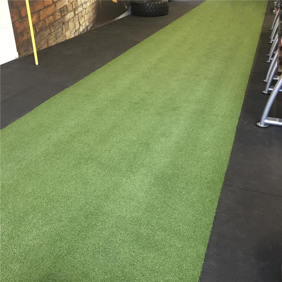 ErgoGrass -  Kunstgræs for crossfit, 15 mm, leveret i ruller a 2x20 m, sort