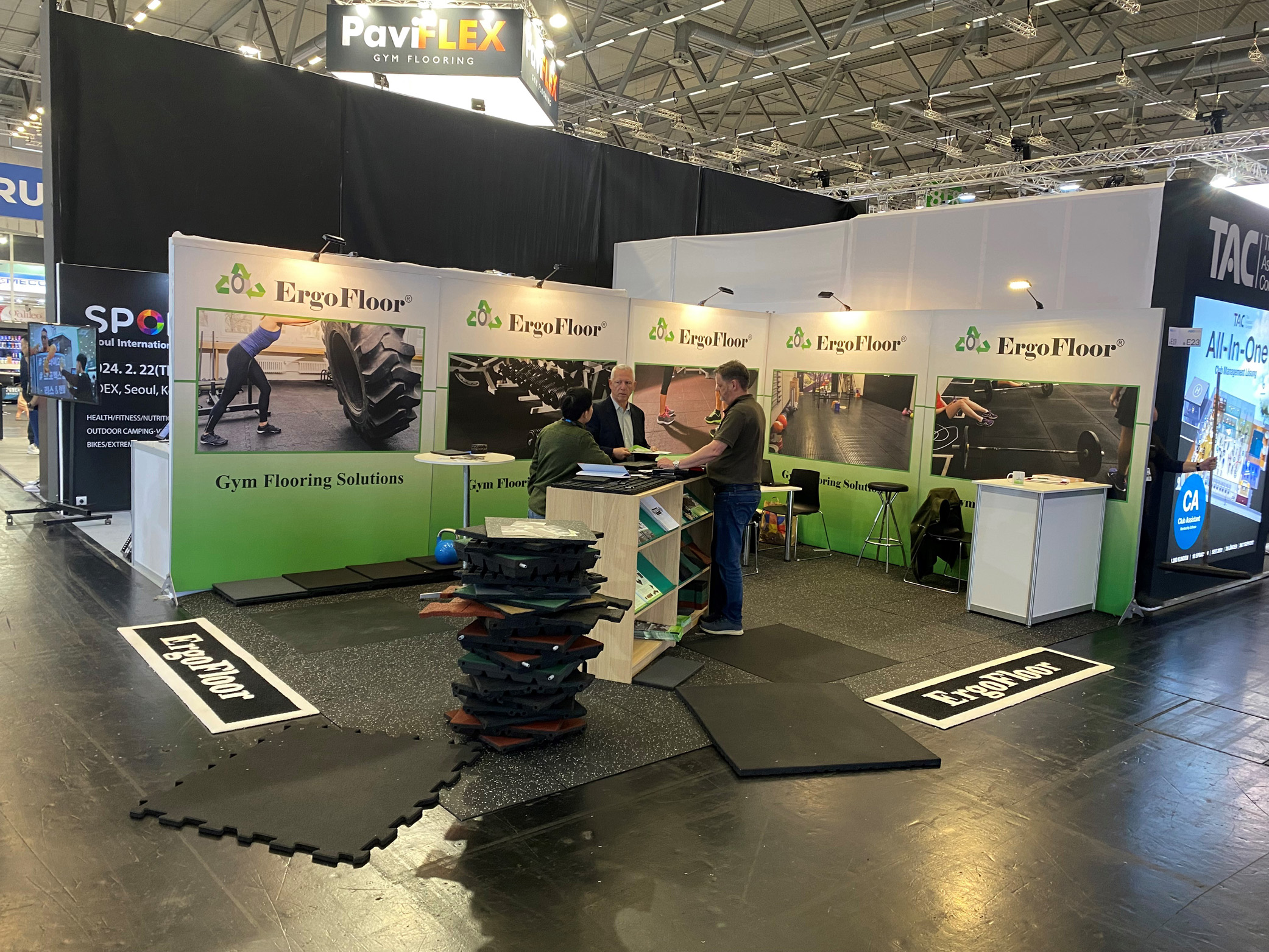 FIBO_messe_2023_ErgoFloor_stand_kunder_2.jpg?ts=1760016178